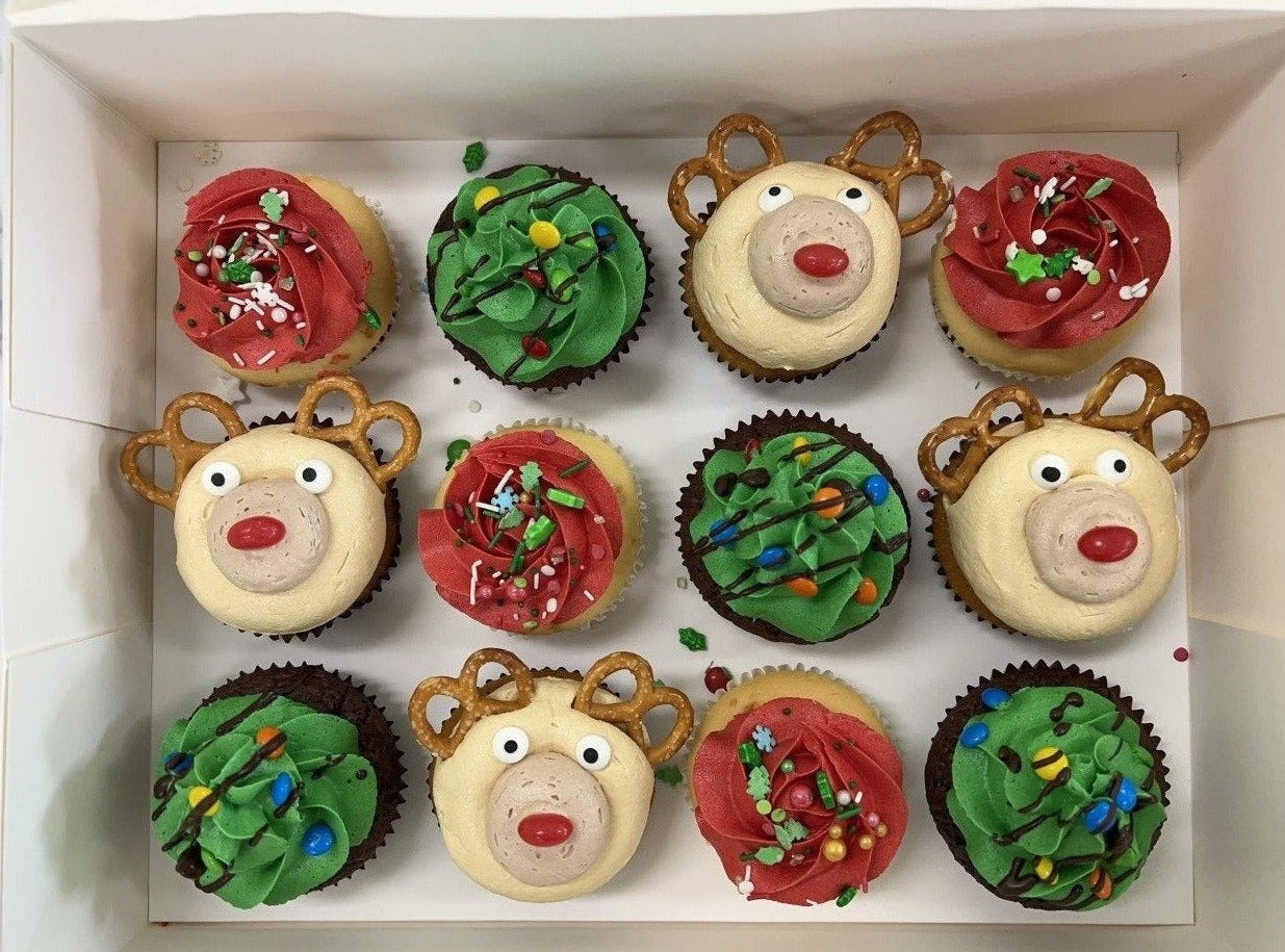 Themed Christmas Cupcakes
