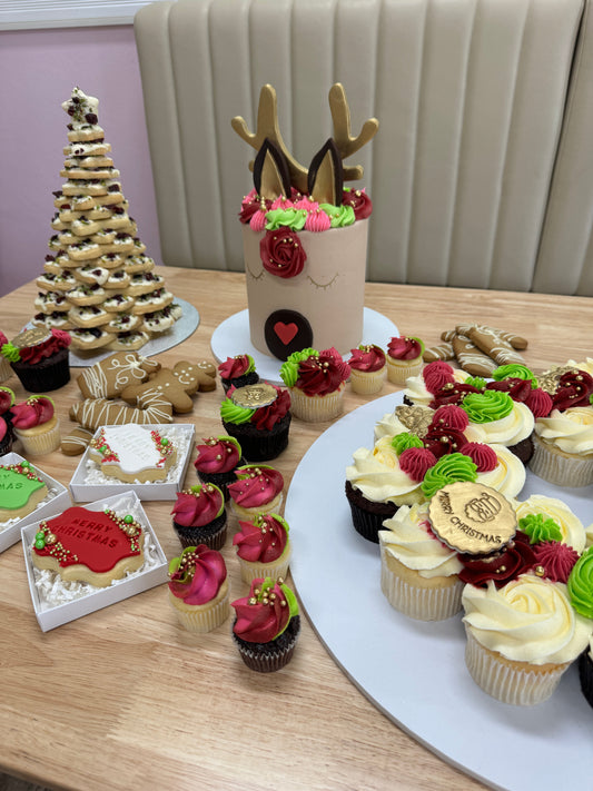 Mini Christmas Cupcakes