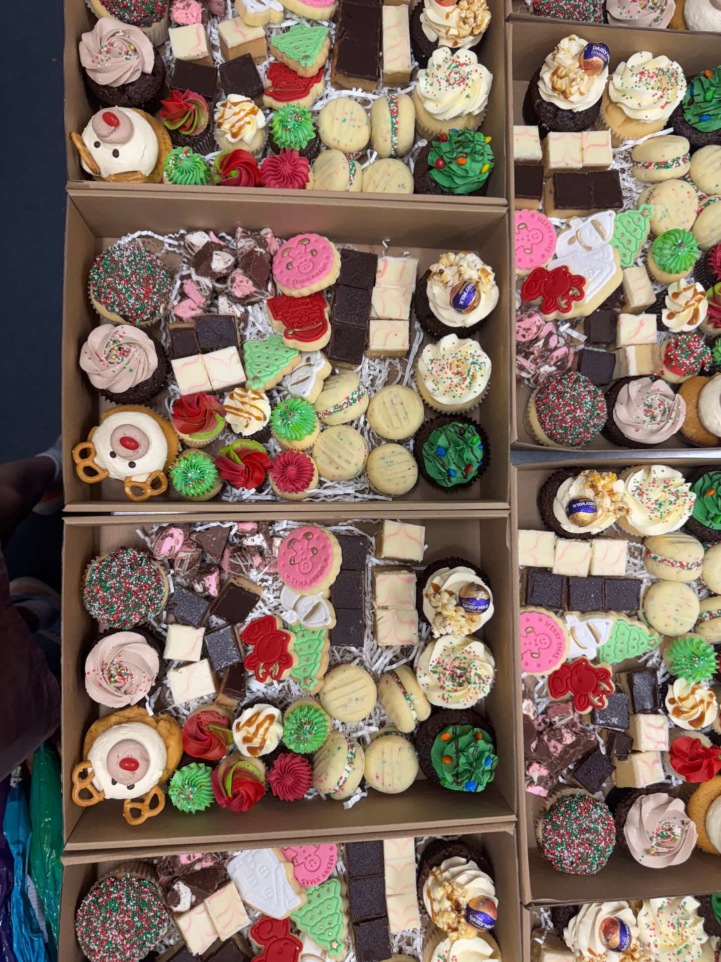 Mixed Christmas Sweet Treat Box